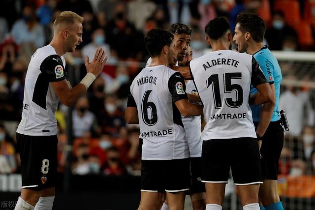 C罗两传一射收获国家队第132场胜利 历史第一人